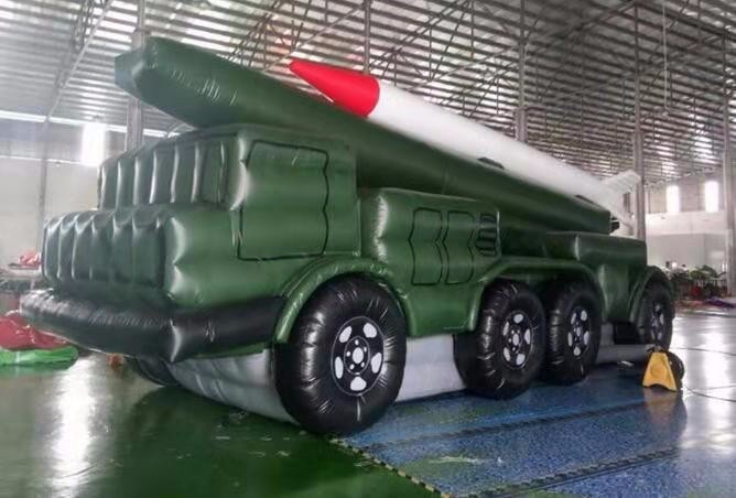 丰满仿真大型导弹车